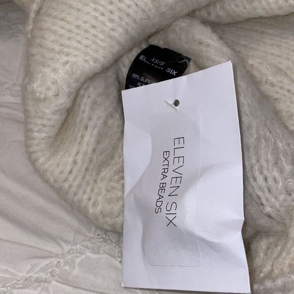 NWT 478.00- ELEVEN SIX ZARIA SWEATER IVORY W/BEADS XS/S OVERSIZED CROP HAND KNIT - Picture 8 of 13